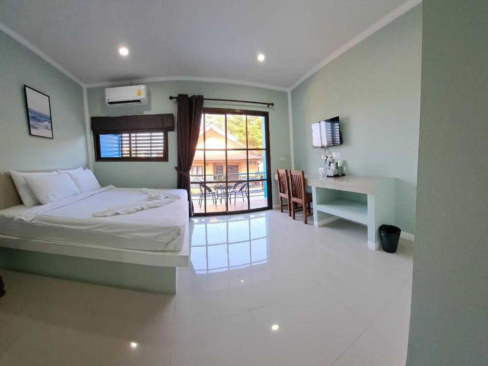 J & Ariya Hotel Near Samui Airport And Koh Phangan Pier Bophut Esterno foto